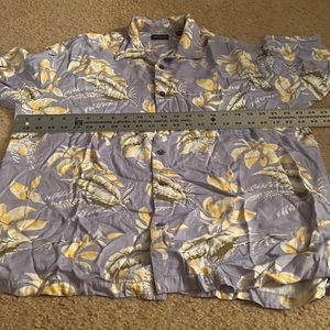 Red Macaw rayon large